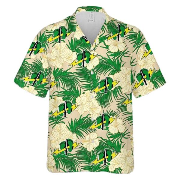 US Air Force Combat Control Green Feet Lightning Bolt Shaped Hawaiian Shirt Outfit US Air Force Combat Control Green Feet Lightning Bolt Shaped Hawaiian Shirt Outfit