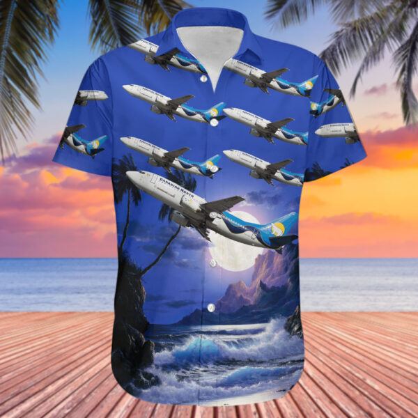 Boeing 737-36N(QC) Canadian North Hawaiian Shirt