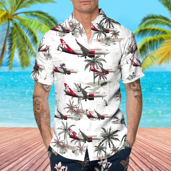 Boeing 737-705 Canadian North Hawaiian Shirt