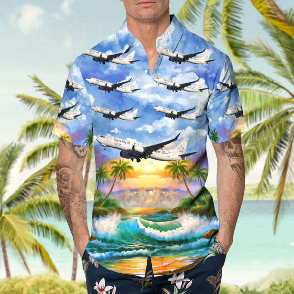 Boeing 737-8 MAX Singapore Airlines Hawaiian Shirt