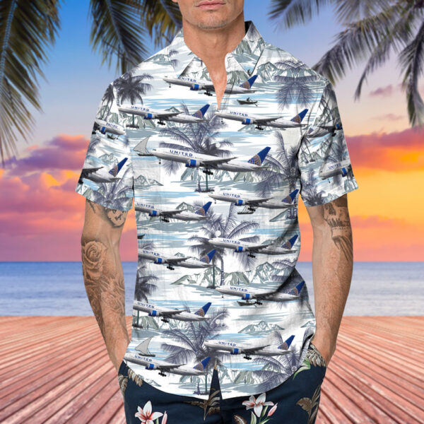Boeing 777-222(ER) United Airlines Hawaiian Shirt Boeing 777-222(ER) United Airlines Hawaiian Shirt