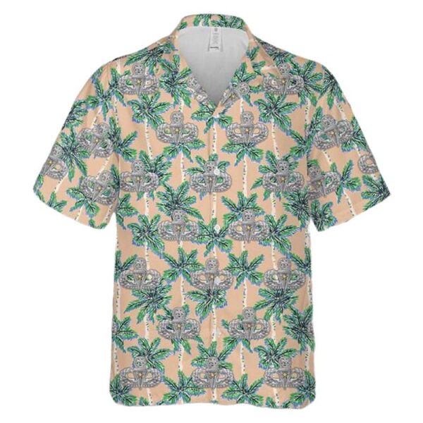 US Army Airborne Master Parachutist Badge with Combat Star Hawaiian Shirt Outfit US Army Airborne Master Parachutist Badge with Combat Star Hawaiian Shirt Outfit