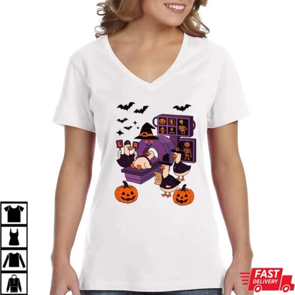 Funny Halloween Duck Radiology Shirt – MRI CT Scan Tech Pumpkin Witch Tee