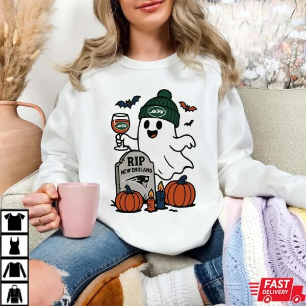 New York Jets vs New England Patriots Halloween Ghost RIP T-Shirt New York Jets vs New England Patriots Halloween Ghost RIP T-Shirt