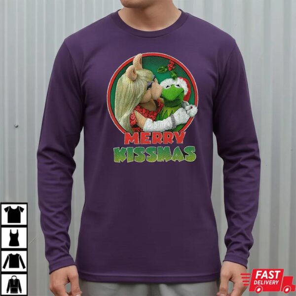 Disney The Muppets Kermit Miss Piggy Merry Kissmas T-Shirt