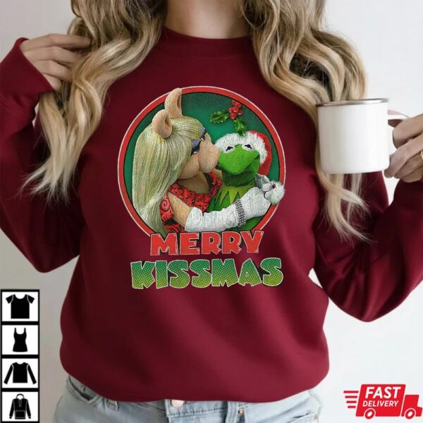 Disney The Muppets Kermit Miss Piggy Merry Kissmas T-Shirt