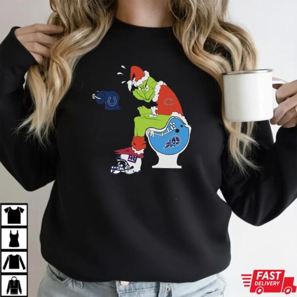 Funny NFL Chicago Bears Grinch Christmas Football Rivalry Shirt