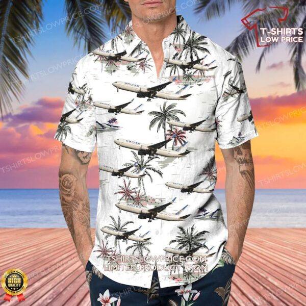 Boeing 767-3CB(ER) United Airlines Hawaiian Shirt Boeing 767-3CB(ER) United Airlines Hawaiian Shirt