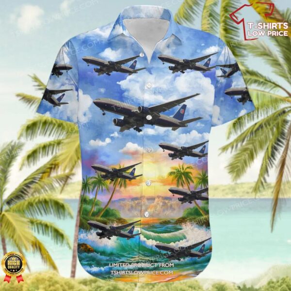 Boeing 777-200 United Airlines Hawaiian Shirt Boeing 777-200 United Airlines Hawaiian Shirt