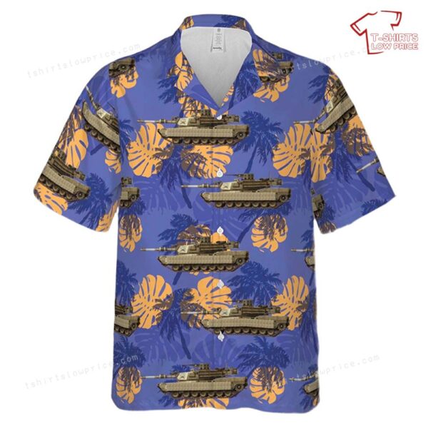 US Army M1A2 TUSK I of the 26th Heavy Mechanized Infantry Division in Iraq, in the 2000s Hawaiian Shirt US Army M1A2 TUSK I of the 26th Heavy Mechanized Infantry Division in Iraq, in the 2000s Hawaiian Shirt