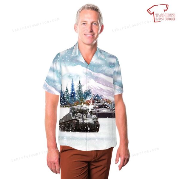 US Army M4A3 Sherman Christmas Hawaiian Shirt