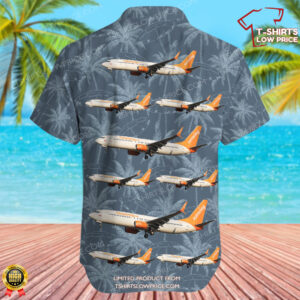 Boeing 737 8FH Sunwing Airlines Hawaiian Shirt 3