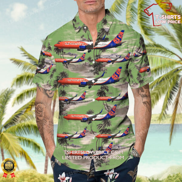 Boeing 737-89M Sun Country Airlines Hawaiian Shirt